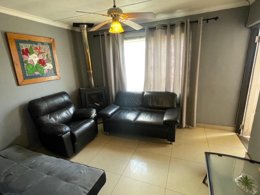  Bedroom Property for Sale in Eastridge Western Cape